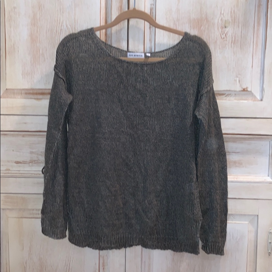 525 America Sweater
